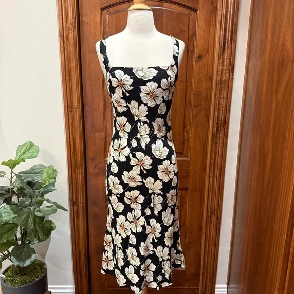 💋Reformation Black and Cream Floral Midi Dress. Size M - Picture 4 of 12